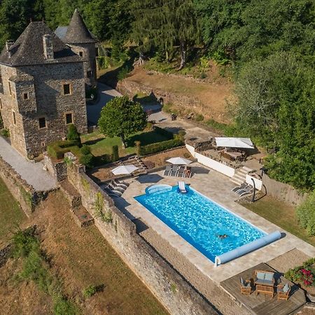 Chateau De Chauvac - Chambres Et Table D'Hotes Avec Vue Sur La Riviere Bassignac-le-Bas Buitenkant foto